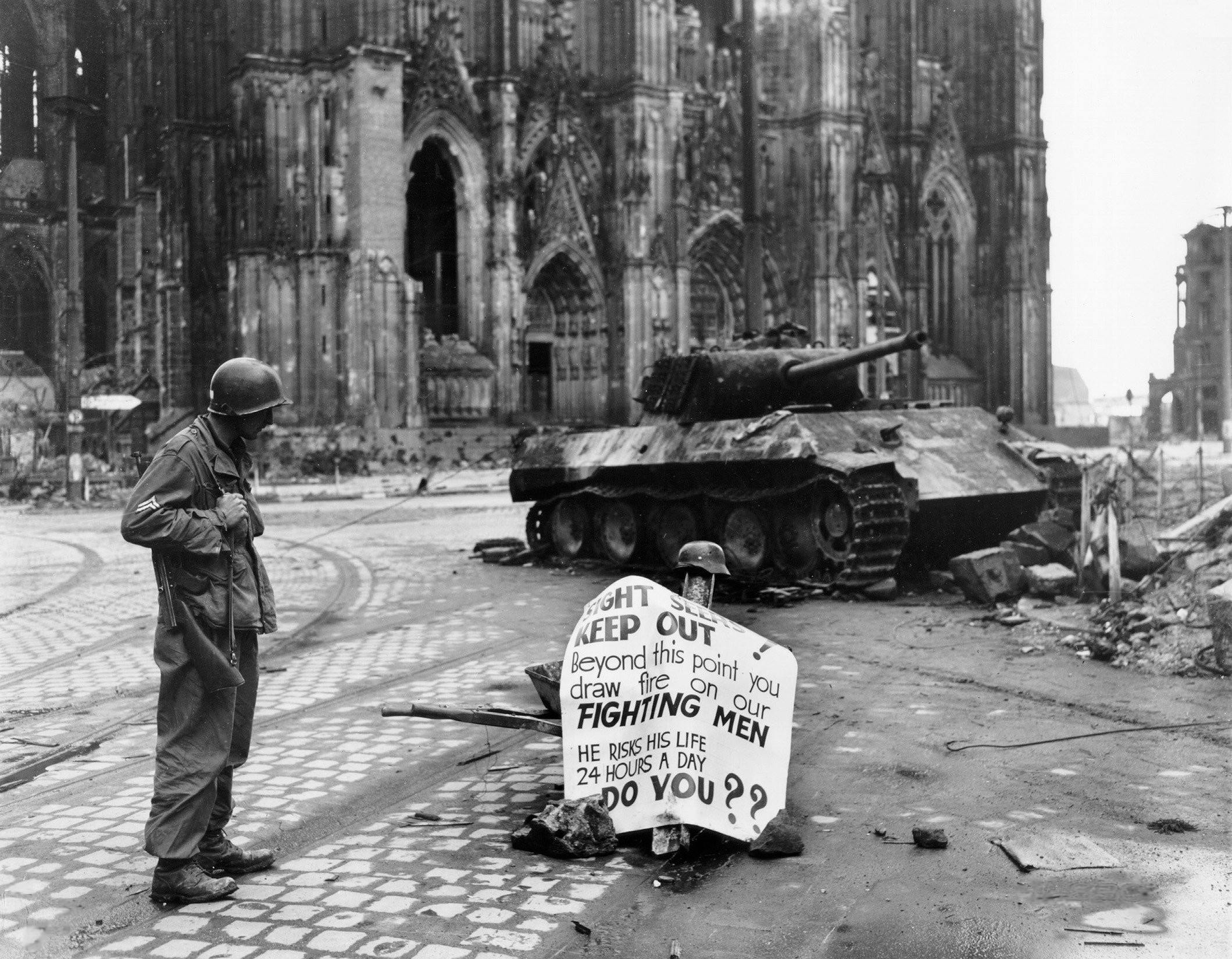 A &#8220;mindful&#8221; journey through the ruins of WWII in Cologne