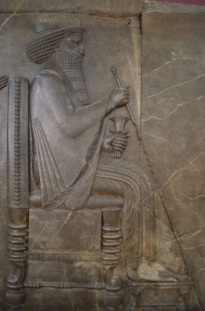 Xerxes sculpture (National Museum of Iran, CC BY 3.0 Wikimedia Commons)